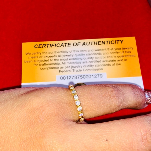 18k gold vermeil beautiful eternity Swarovski band ring for women, best gift wow - Picture 3 of 4